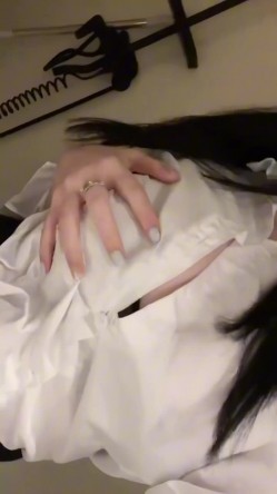 美乳翘臀性感尤物『懒懒呢』顶级大奶被操的晃吖晃，端庄优雅的外表与淫荡的样子超级反差，这样的尤物谁受得了 截图5