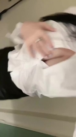 美乳翘臀性感尤物『懒懒呢』顶级大奶被操的晃吖晃，端庄优雅的外表与淫荡的样子超级反差，这样的尤物谁受得了 截图11