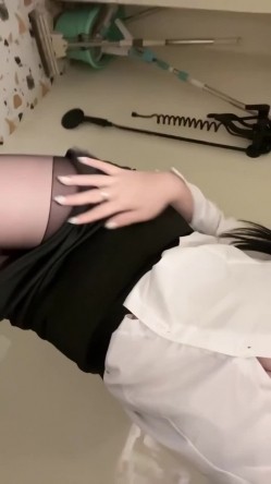 美乳翘臀性感尤物『懒懒呢』顶级大奶被操的晃吖晃，端庄优雅的外表与淫荡的样子超级反差，这样的尤物谁受得了 截图13