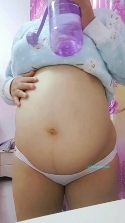 【孕妇福利】2位人妻孕妇做爱自慰49V+极品淫妻结婚怀孕淫 截图3