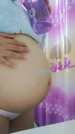 【孕妇福利】2位人妻孕妇做爱自慰49V+极品淫妻结婚怀孕淫 截图11