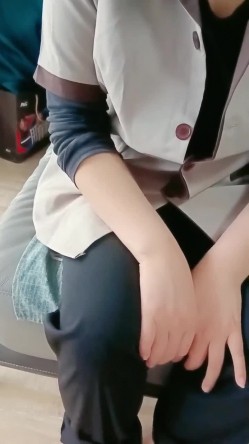 700块干了请来的保洁阿姨 你年纪轻轻找个女朋友不好吗 我的业务不包这服务 软磨泡硬干得阿姨嗷嗷叫 截图1