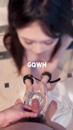 顶级老牌泡良大神「DR.CHEN」「GWQH」付费资源 专约女网黄包括阿朱，调教女大舔脚肛交毒龙喝尿三小时 截图1
