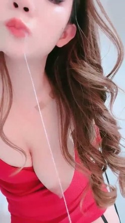 骚逼奶妈【阿萧老师】道具自慰高潮，奶胀挤奶，大量出奶喷射，无毛一线天，掰逼诱惑 截图10