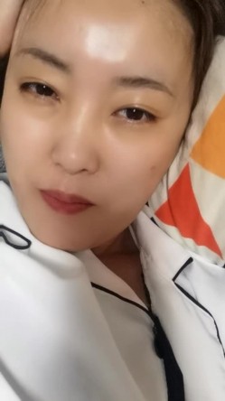 极品人妻！刺激，【放肆的小水娃】，真实良家，标准的贤妻良母，厨房搔首弄姿 截图16