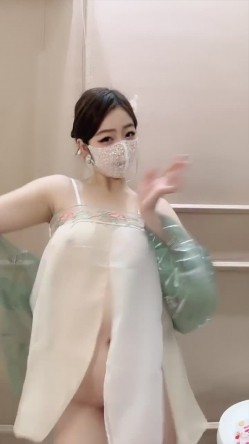 裸舞女王 全身雪白 奶子很正 完美身材【星野舞蹈】全裸劲舞 大奶狂甩起飞 美不胜收 截图1