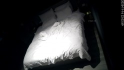 白领风骚少妇和中年文质彬彬高端人士开钟点房激情做爱三次吸蛋，毒龙，舔屁眼完整版 截图10