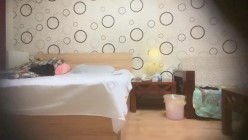 【黄先生探花】，上门短发气质小少妇，进屋就按捺不住，主动口交啪啪，淫荡尤物不虚此行 截图4