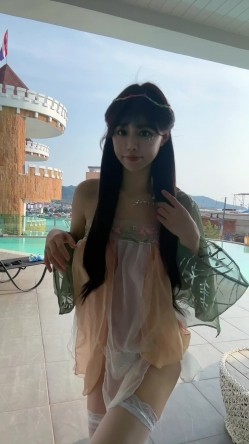 秀人网巨乳网红『朱可儿』最新超大尺度私拍《薄纱透视》快来看看奶头和鲍鱼哦 截图1