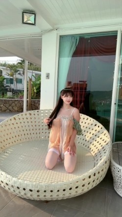 秀人网巨乳网红『朱可儿』最新超大尺度私拍《薄纱透视》快来看看奶头和鲍鱼哦 截图3