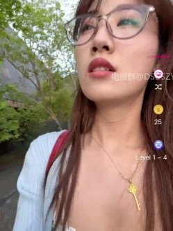️超级淫荡骚母狗【GG-BONG1】反差眼镜骚货户外车内道具自慰喷水 截图15