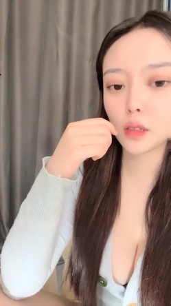 新人！双美女下海~奶子超大~【小蜜桃桃桃桃】白浆直流！ 截图3
