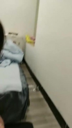 极品高颜冷艳御姐，反差小妈感女主播「金刚护撸娃」「小奶猫」密码房激情淫语撩骚，和姐妹下海大秀，互舔互口 截图5