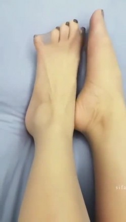 抖音福利【小燕小阿姨】熟女群P 3P性爱啪啪1V1自慰 截图8