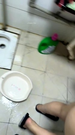 【蛋蛋后小孕妈】5个月大了，依然无怨无悔，给老公洗完衣服，口交内射，贤妻良母型，男人的最爱 截图4