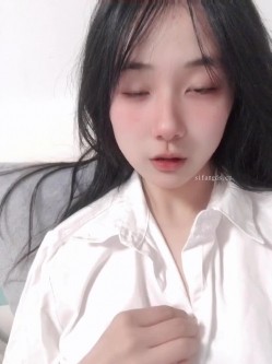 【极品泄密】武大极品校花董逸琪男友泄密流出 截图9