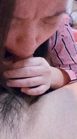 《台湾情侣泄密》 ️校花级大美女玩调教游戏 截图9
