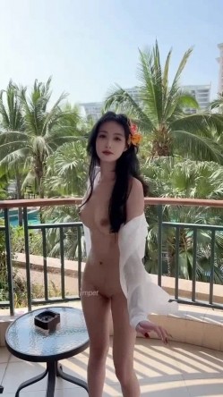 明星级颜值，露脸女神【MYMPET】最新付费福利，优质性瘾情侣，调教裸舞啪啪 截图5