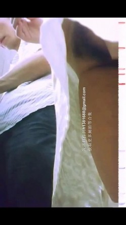 国产抄底街拍 不穿内裤的美女4部 截图5