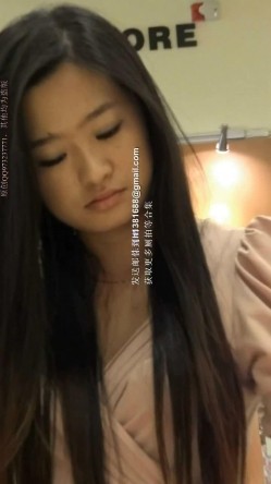 国产抄底街拍 不穿内裤的美女4部 截图13