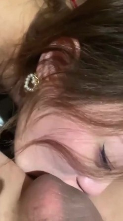 百度云泄密流出 ️情侣自拍喜欢让女友口爆的包皮小哥深喉射妹子嘴里 截图14