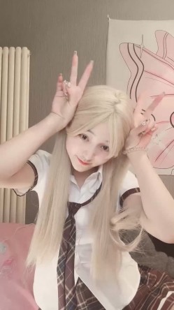 极品尤物！甜美少女！JK装活力十足，被胖大叔爆操，骑脸足交，上位操美臀，爽的美女流出白浆 截图4