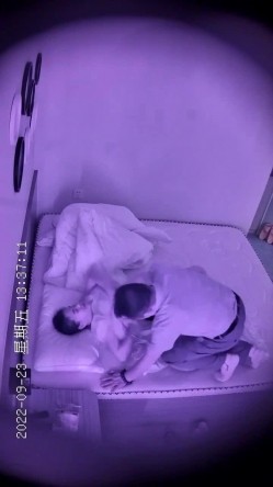 【最新酒店偷拍 ️极速首发】熟女反差 少妇偷情 各类情趣偷情啪啪甄选 偷情爆乳嫂子 玩起兴了主动骑上J8猛摇 截图6