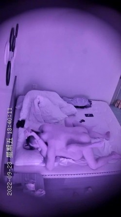 【最新酒店偷拍 ️极速首发】熟女反差 少妇偷情 各类情趣偷情啪啪甄选 偷情爆乳嫂子 玩起兴了主动骑上J8猛摇 截图11