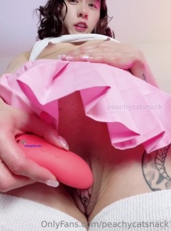 中韩混血博士生，超大阴蒂，撸铁肌肉女【peachy】自慰啪啪群P，下海拍A片，猛女 截图10