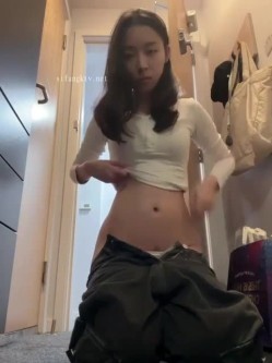 高端泄密流出视图 ️高冷白领姐姐王琪自拍酒店变身母狗被领导草 截图3