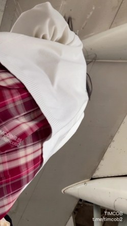 大神一路走一路抄底多位黑丝美女全是漂亮的小姐姐 截图10