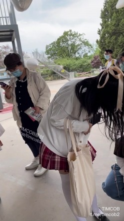 大神一路走一路抄底多位黑丝美女全是漂亮的小姐姐 截图15