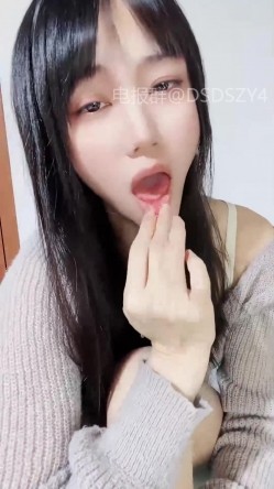 ️黑长直清秀学姐【少女学潮喷】跳蛋狂震 道具抽插潮喷 截图9