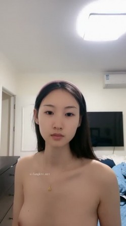 大学生下海！音乐系顶尖素颜女神~【学生妹妹】道具自慰~爽，极品极品，清纯指数爆表，喷血推荐 截图1