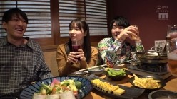 MIDV-748 新入生の現役女子大生の初めて参加した大学の飲み会がぶっかけ中出し輪●サークルに変わった日。 三浜唯 截图1