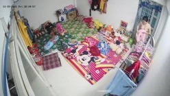 10月最新流出【破解摄像头】 ️监控下的女生宿舍日常洗澡换衣服 截图10