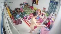 10月最新流出【破解摄像头】 ️监控下的女生宿舍日常洗澡换衣服 截图15