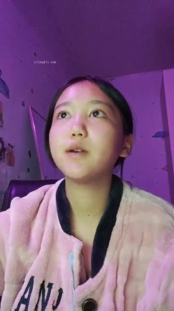 重磅！女神连素颜都美到炸~【鱼妈】自慰狂喷水！无限狂喷~ 这逼又肥又粉，水龙头！ 截图12