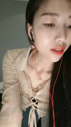 九头身极品御姐【酥软软】下海双人啪啪插B喷水后入插进去浪叫震天 截图16