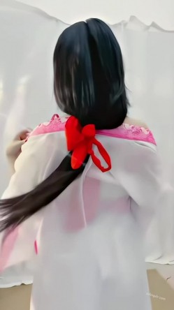 青春无敌，抖音风艺校美少女【杨晓花】定制福利，露脸露点，各种热门BGM裸舞 截图9