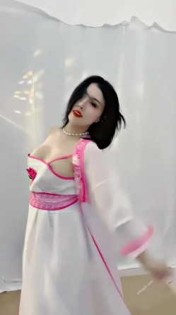 青春无敌，抖音风艺校美少女【杨晓花】定制福利，露脸露点，各种热门BGM裸舞 截图14