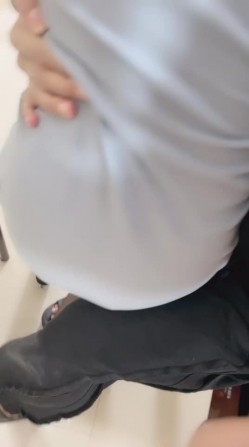 【野战少女】大神忽悠极品黑丝麻友尝试用按摩器可以治疗妇科病 最后被半推半就的强操 截图8