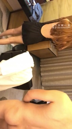 “想不想要？想！啊啊~舒服！”3P超极品模特身材性感御姐尤物，被操的已经胡言乱语，感受两个大鸡吧在体内同时抽送 截图8
