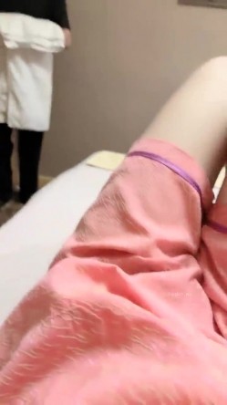 【黛西老师】商场~马路~树林~勾搭技师内射一屁股~露脸 截图2