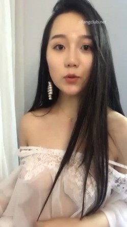 颜值很高的美乳主播爱抽疯3V合一两小时直播，超喜欢她的大奶子 截图12