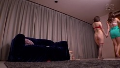 EYAN-151 「あなた…私は男も女も好きな変態人妻です…」男からのピストンと女からのクンニで脳みそバグイキ！！ Gカップ美軟乳を持て余す専業主婦かおりさん（27歳）の秘密の性癖カミングアウトAV 截图11