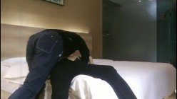 雀儿漫天飞 约了个高颜值01年妹子TP啪啪，上位骑乘床边后入猛操，中文字幕 截图6