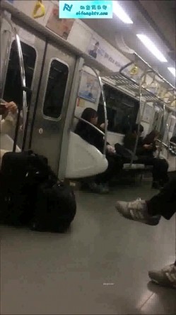 【真实空姐】各大航空美丽空姐不欲人知的真实反差 截图2