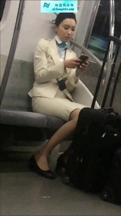 【真实空姐】各大航空美丽空姐不欲人知的真实反差 截图4