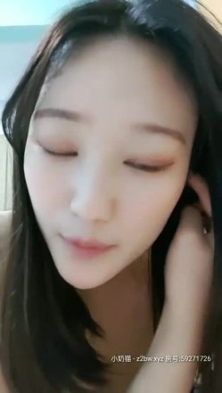 楠手宝高颜值清纯妹子全裸自慰诱惑，摆弄姿势扭动脱光光特写跳蛋震动 截图9